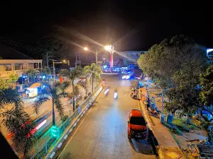 Tugu Tani Kota MartaPura
