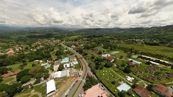 Centro Recreacional confa La Rochela