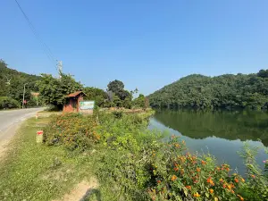 Hồ Cửa Khâu