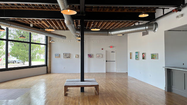 AllArtWorks Viewing Studio