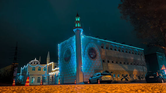 ISLAMISCHES ZENTRUM ESSEN Salâhud-Dîn Moschee - المركز الإسلامي الكبير -مسجد السلطان صلاح الدين
