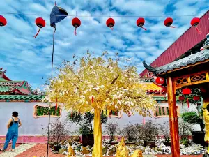 8 Chinese Temple Village