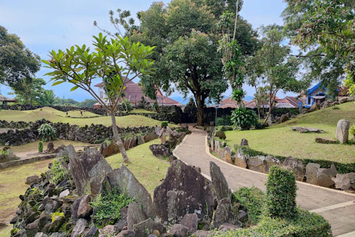 Wisata Kuningan