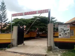 Wotts Garden