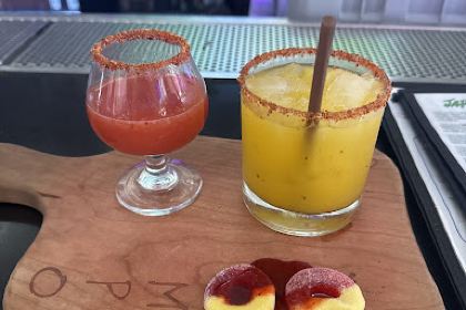 Mr. Tempo Sports Bar