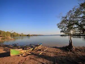 Danau Laut Mati Oemasapoka