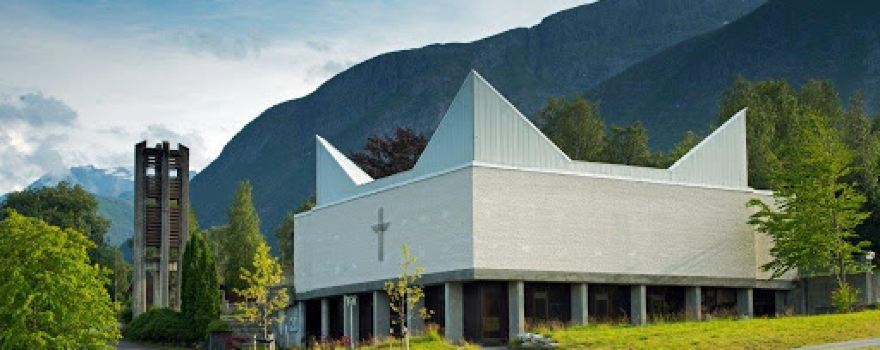Ikornnes church