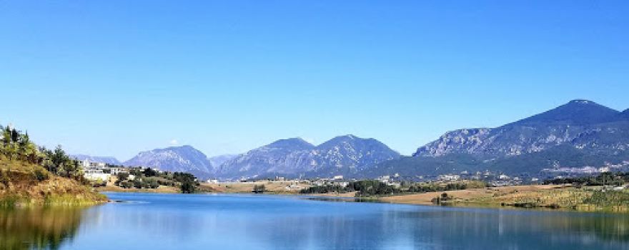 Park of Farka Artificial Lake