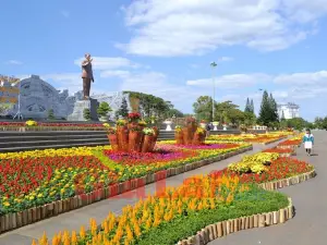 Quảng trường Đại Đoàn kết