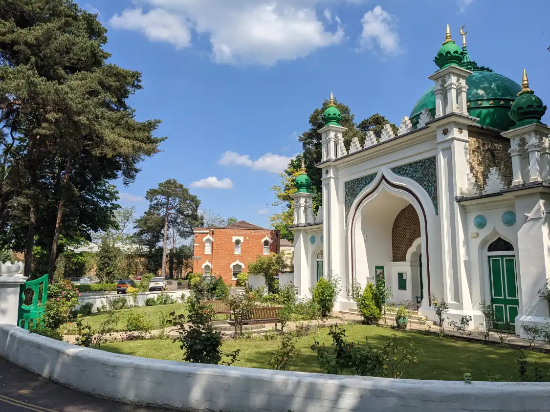 Hotels near Shah Jahan Mosque