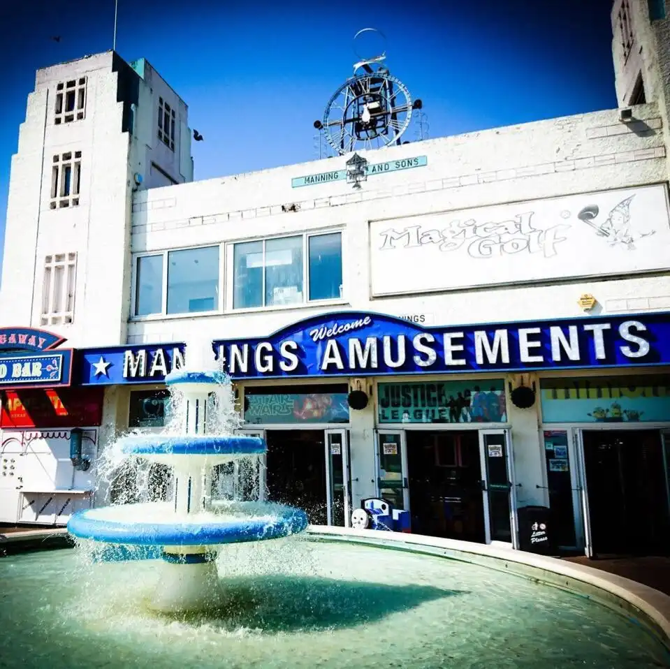 Hotels near Mannings Amusements