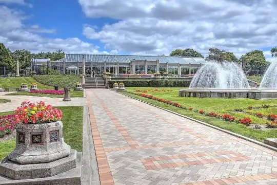 Hotels near Garfield Park Conservatory