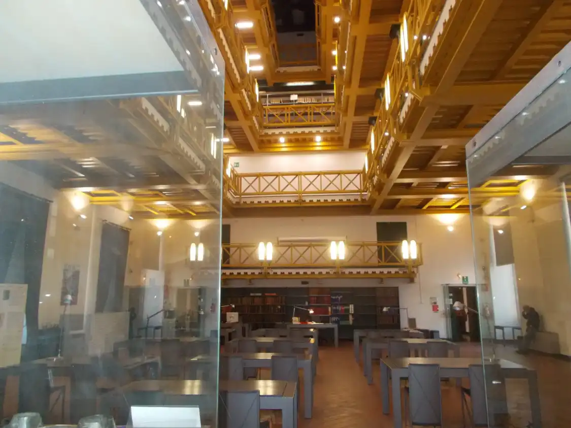 Hotel in zona Archivio Storico del Comune
