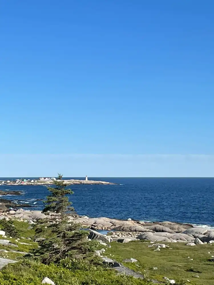 Hotels near Swissair Flight 111 Memorial