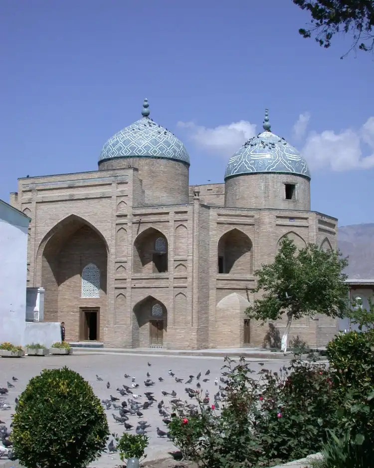 Hotels near Bofanda Mosque