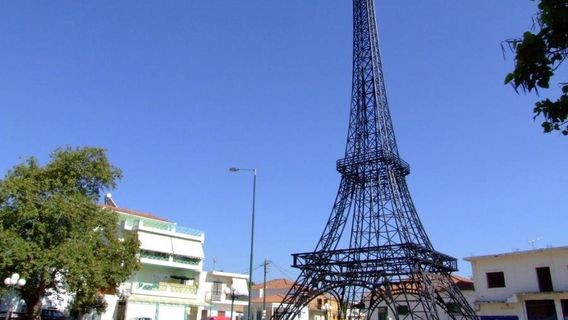 Eiffel Tower (Filiatra)