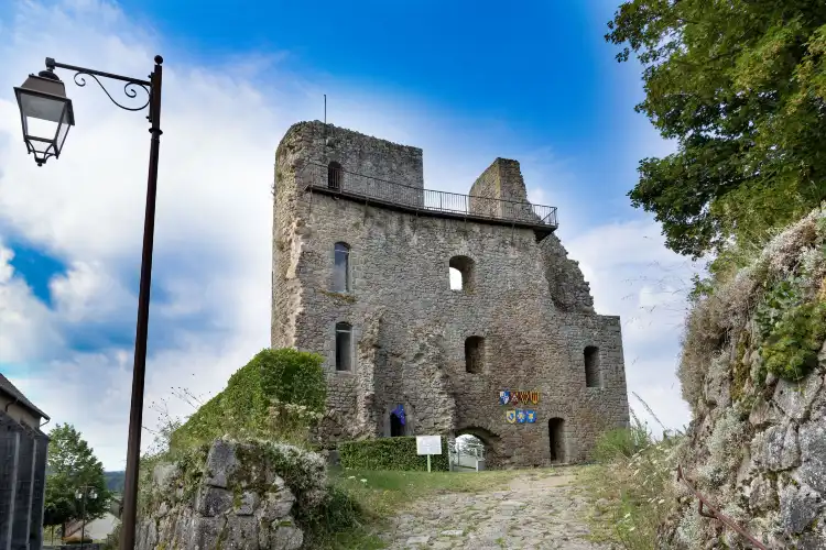 Hotels in Crocq