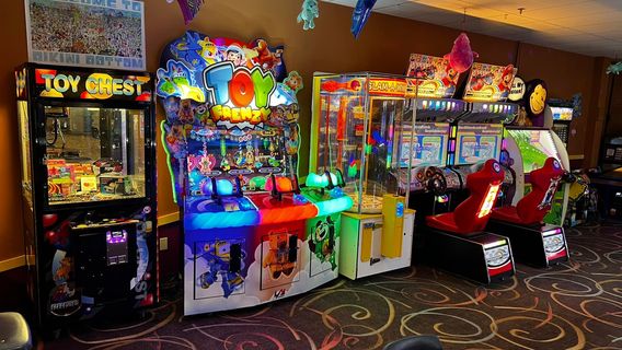 Thunder Alley XL & Big Thunder Mini Golf