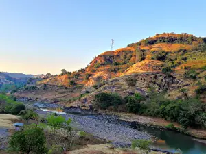 Bukit Pamo Mbay