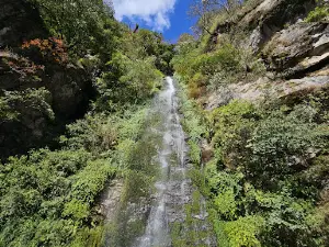Road side Waterfall