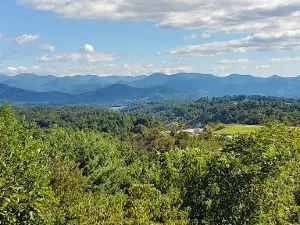 Scenic Outlook - Northbound