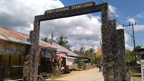 Lamin Adat lekeq bilung jau