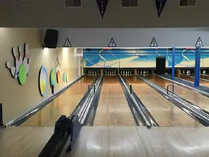 Tri-Town Bowling Lanes