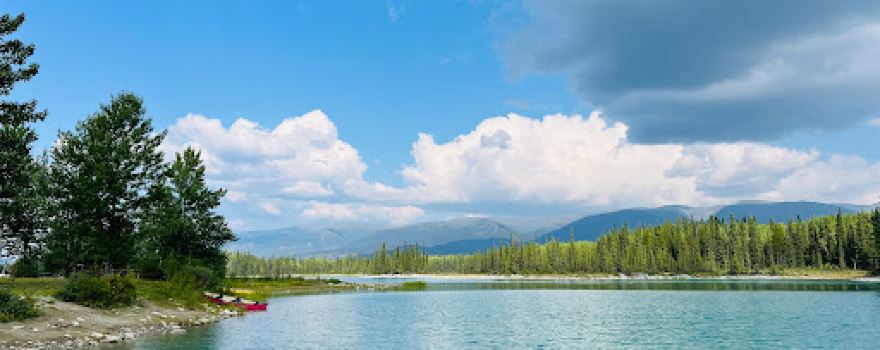 Boya Lake Provincial Park