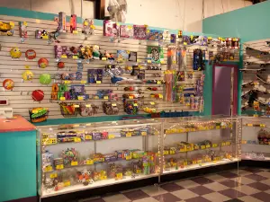 Cluggy's Amusement Center