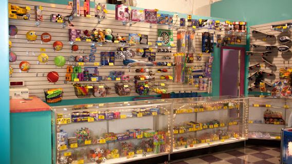 Cluggy's Amusement Center
