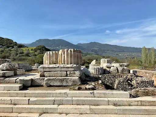 Sardes artemis tapınağı