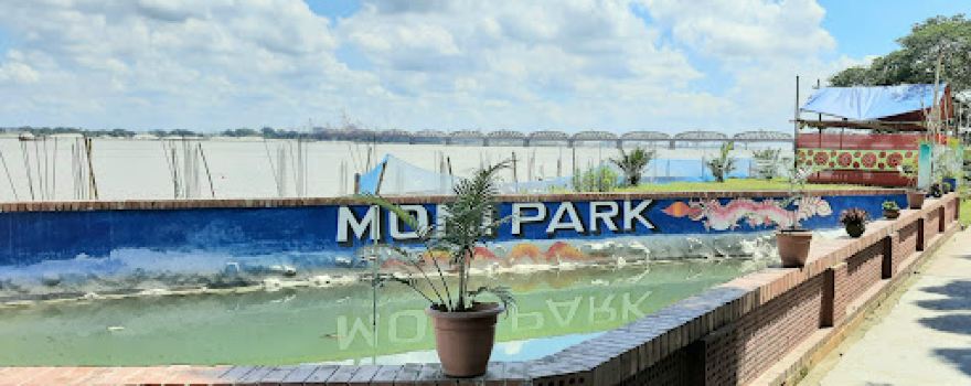 Moni Park