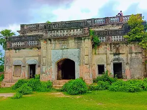 Makrahi Mahal