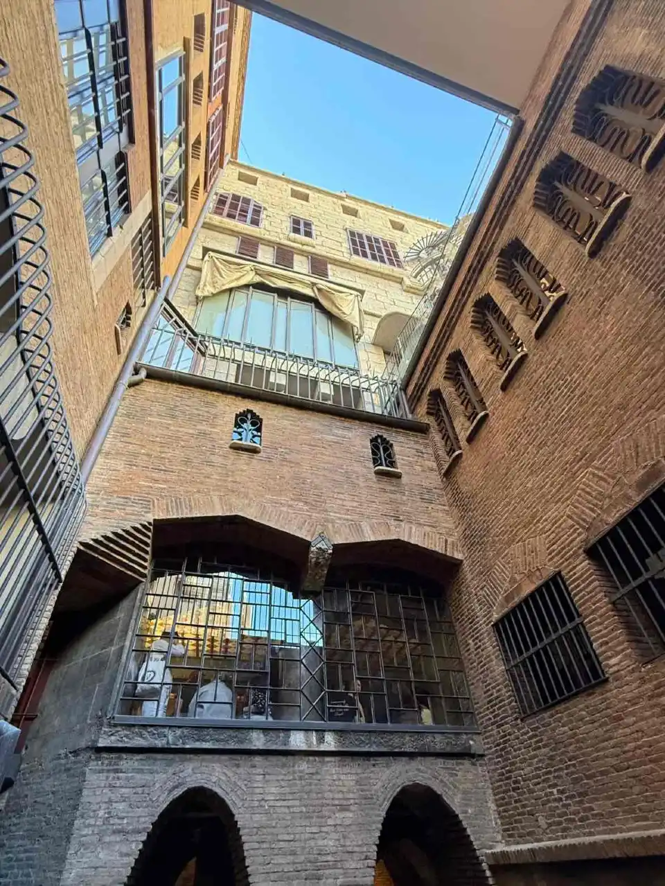 4_Güell Palace