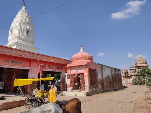Poochari Ka Lautha Baba Temple, Govardhan