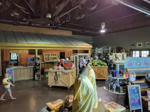 The Market At Rutland Farms