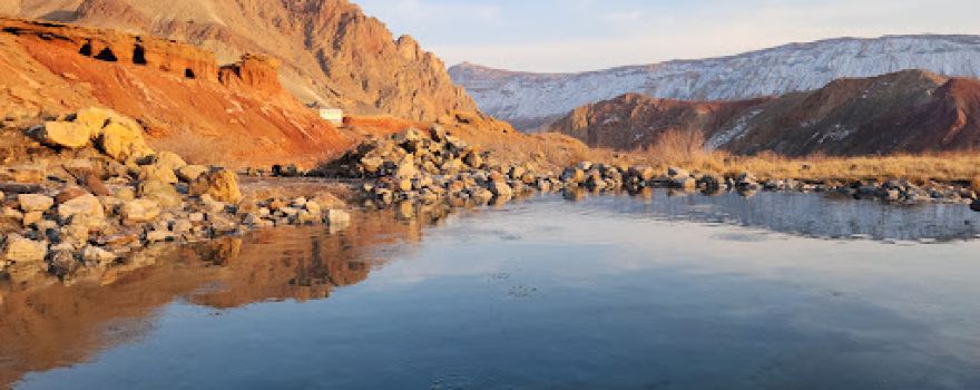 Behran Abgarm Semnan Co. Hot Spring