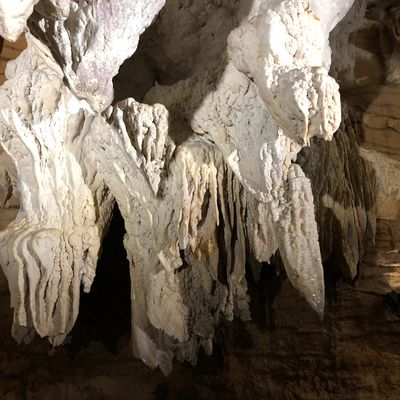 Aranui Cave