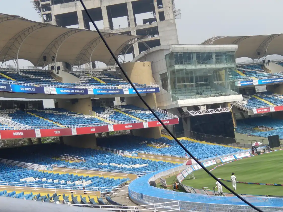 Hotels near D Y Patil Sports Stadium
