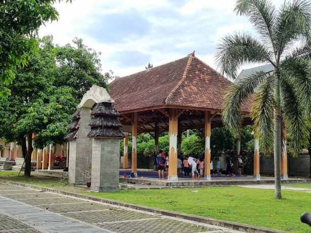 Mayura Park