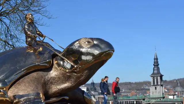 Hoteles cerca de Museo provincial Félicien Rops