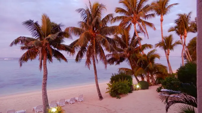 2_Titikaveka Beach