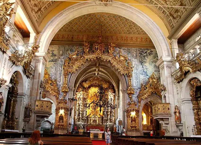 Hotels near Igreja e Convento de São Francisco