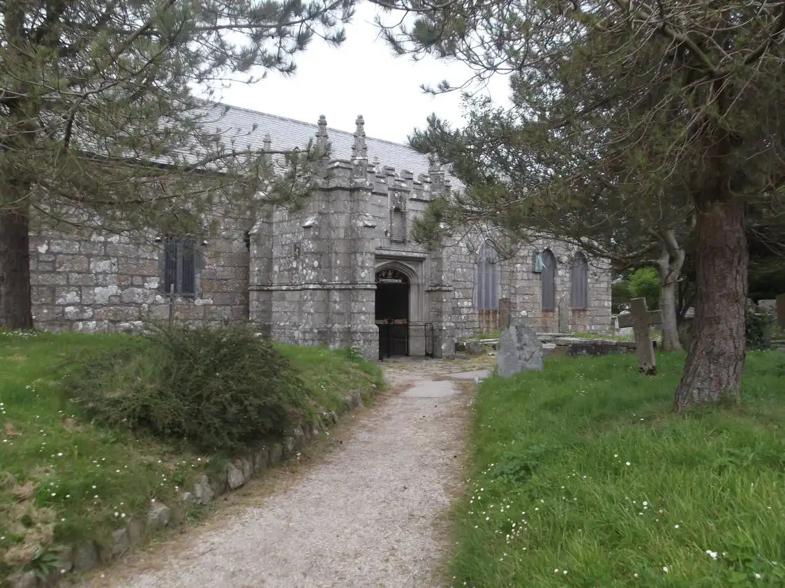 Hotels in der Nähe von St Maddern Church