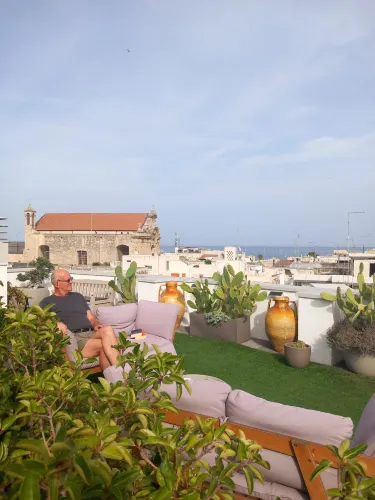 Pane e Pomodoro Beach