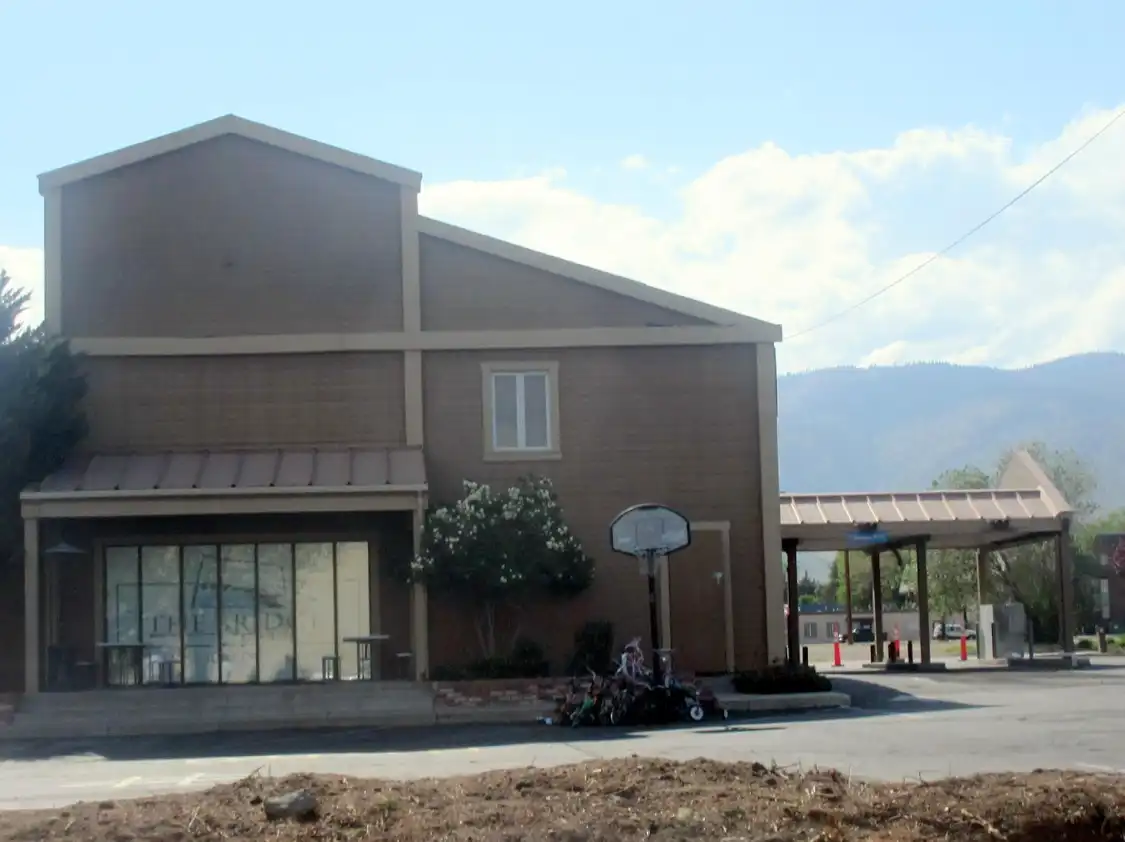 Hotels near The Bridge Church