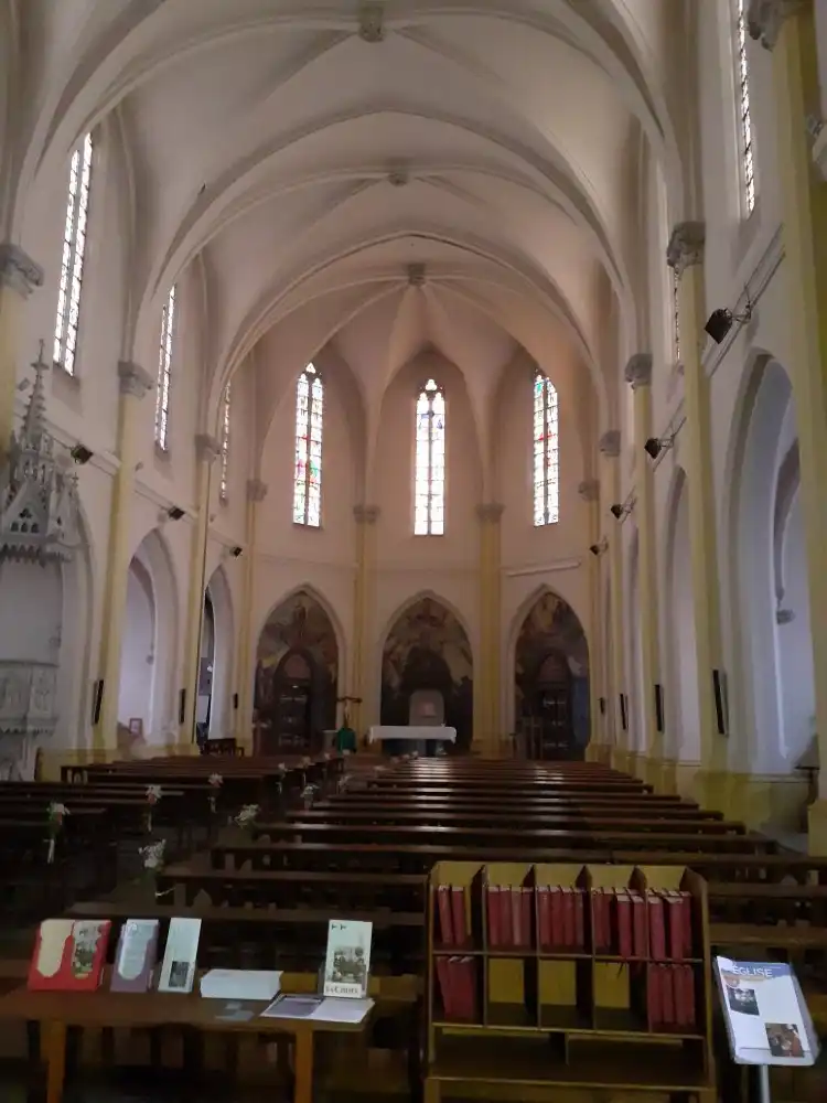Hôtels à : Saint-Sulpice-la-Pointe