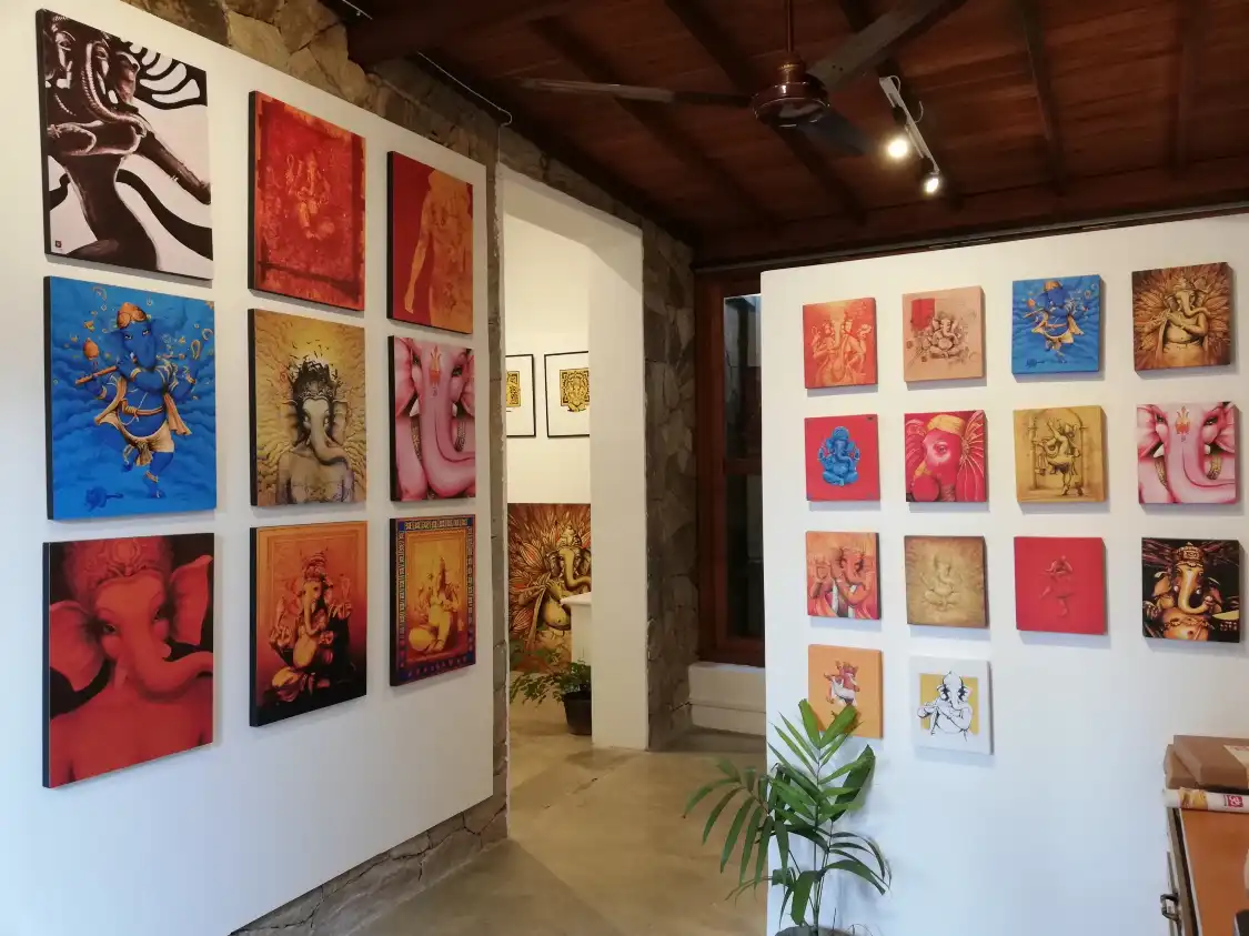 Hotels near Ganeshism Studio Gallery