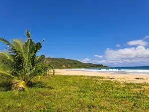 Pantai Pasir Merah, Afulu