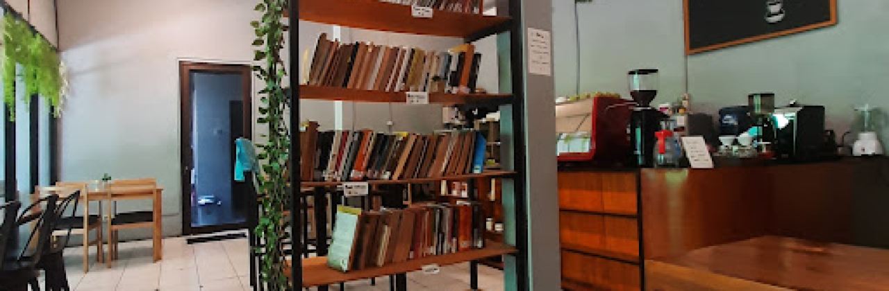 Arsa Coffee & Library